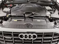 Usado Audi Q8 381 CV (280 kW) 2023 Gris / plata SUV