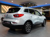 Usado Renault Kadjar LIMITED 140 CV (102 kW) 2022 Gris / plata SUV