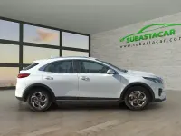 Usado Kia XCeed 120 CV (88 kW) 2022 Blanco SUV