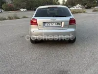 Usado Audi A3 Attraction 105 CV (77 kW) 2010 Gris / plata Utilitario
