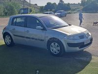 Usado Renault Mégane II Dynamique 120 CV (88 kW) 2003 Gris / plata Berlina