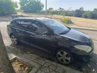 Usado Renault Mégane GrandTour Dynamique 105 CV (77 kW) 2010 Negro Familiar