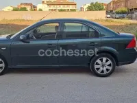 Usado Ford Mondeo Futura 115 CV (84 kW) 2005 Verde Berlina