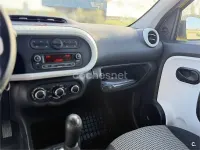 Usado Renault Twingo Intens 70 CV (51 kW) 2014 Amarillo Utilitario