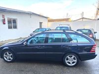Usado Mercedes C200 Avantgarde 163 CV (119 kW) 2003 Azul Familiar
