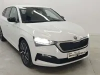 Usado Skoda Scala Sport 110 CV (80 kW) 2021 Blanco Utilitario