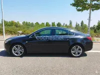 Usado Opel Insignia Edition 160 CV (117 kW) 2011 Negro Berlina