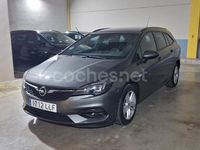 Usado Opel Astra Business Elegance 145 CV (106 kW) 2020 Gris / plata Familiar