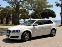 Käytetty Audi A3 Attraction 105 HP (77 kW) 2012 Valkoinen Viistoperä