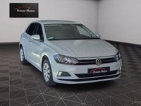 Usado VW Polo Advance 95 CV (69 kW) 2018 Gris / plata Utilitario