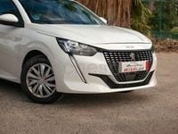 Usado Peugeot 208 Active 100 CV (73 kW) 2021 Blanco Utilitario