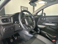 Usado Citroën C3 Feel 82 CV (60 kW) 2018 Verde Utilitario