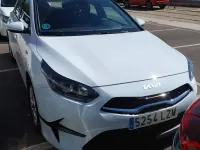 Usado Kia Ceed 101 CV (74 kW) 2022 Blanco Utilitario