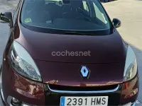 Usado Renault Scénic III Dynamique 130 CV (95 kW) 2012 Granate Monovolumen