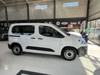 Usado Citroën Berlingo Live 102 CV (75 kW) 2020 Blanco Monovolumen