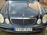 Usado Mercedes E270 Classic 170 CV (125 kW) 2003 Negro Berlina