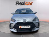 Usado Toyota Yaris Hybrid Active 116 CV (85 kW) 2024 Gris Utilitario