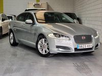 Usado Jaguar XF Premium Luxury 200 CV (147 kW) 2014 Gris / plata Berlina
