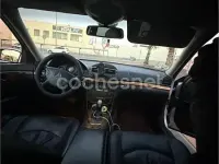 Usado Mercedes E270 Elegance 170 CV (125 kW) 2002 Gris / plata Familiar