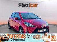 Usado Toyota Yaris Active 69 CV (50 kW) 2018 Rojo