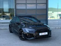 Usado Audi RS3 Ambiente 400 CV (294 kW) 2023 Negro Berlina