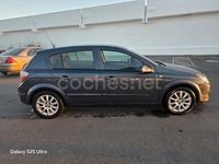 Usado Opel Astra Enjoy 90 CV (66 kW) 2007 Gris / plata Berlina