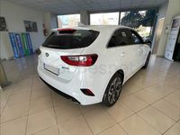 Usado Kia Ceed 136 CV (100 kW) 2021 Blanco Utilitario