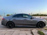 Usado Mercedes CLA200 163 CV (119 kW) 2019 Gris / plata Coupe