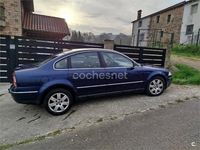 Usado VW Passat Highline 130 CV (95 kW) 2004 Azul Familiar