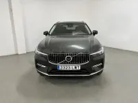 Usado Volvo XC60 Plus 350 CV (257 kW) 2022 Gris / plata SUV