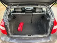 Usado BMW 118 129 CV (94 kW) 2005 Gris / plata Utilitario
