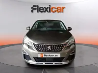 Usado Peugeot 3008 Active 131 CV (96 kW) 2019 Verde SUV