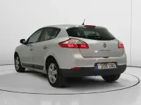 Usado Renault Mégane Dynamique 110 CV (80 kW) 2009 Gris / plata Berlina