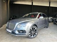 Usado Bentley Bentayga 608 CV (447 kW) 2017 Gris / plata SUV