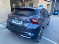 Usado Nissan Micra Acenta 92 CV (67 kW) 2023 Gris Utilitario