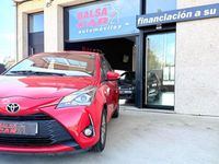 Usado Toyota Yaris Active 69 CV (50 kW) 2019 Rojo Berlina