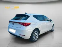 Usado Seat Leon Reference 116 CV (85 kW) 2022 Blanco Utilitario
