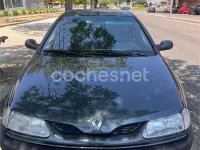 Usado Renault Laguna 115 CV (84 kW) 1994 Azul Utilitario