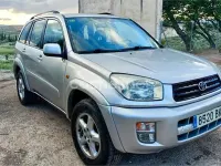 Usado Toyota RAV4 Sol 150 CV (110 kW) 2001 Gris / plata SUV