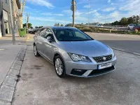 Usado Seat Leon XCELLENCE 130 CV (95 kW) 2020 Gris / plata Familiar