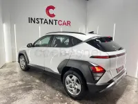 Usado Hyundai Kona 120 CV (88 kW) 2024 Blanco SUV