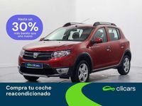 Usado Dacia Sandero Stepway 90 CV (66 kW) 2015 Rojo Utilitario