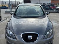 Usado Seat Altea Reference 102 CV (75 kW) 2005 Gris / plata Monovolumen