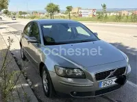 Usado Volvo S40 109 CV (80 kW) 2005 Beige Berlina