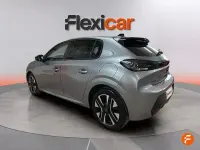 Usado Peugeot 208 Allure 100 CV (73 kW) 2025 Gris Utilitario
