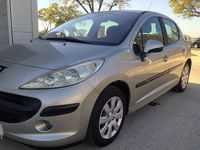 Usado Peugeot 207 70 CV (51 kW) 2006 Gris / plata Berlina