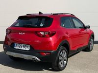 Usado Kia Stonic 101 CV (74 kW) 2025 Rojo SUV