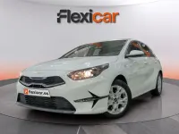 Usado Kia Ceed 136 CV (100 kW) 2023 Blanco Utilitario