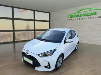 Usado Toyota Yaris Business Edition 115 CV (84 kW) 2022 Blanco Utilitario