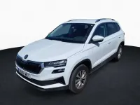 Usado Skoda Karoq Ambition 150 CV (110 kW) 2022 Blanco SUV